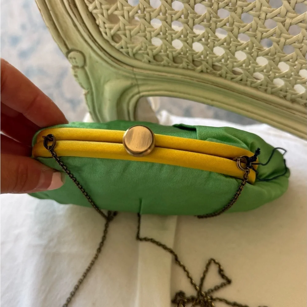 Santi chic green